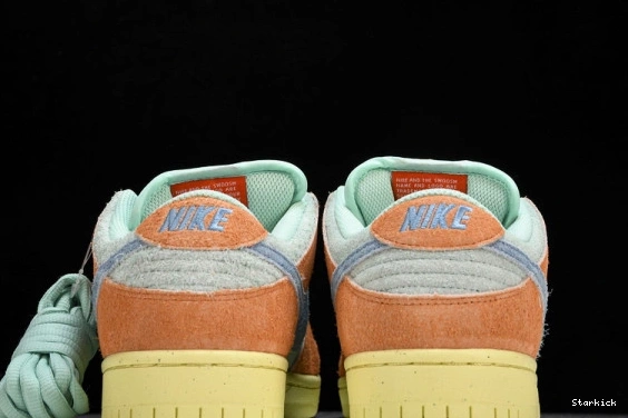 Rise Orange  Emerald Low Dunk DV5429-800  SB Nike 1227